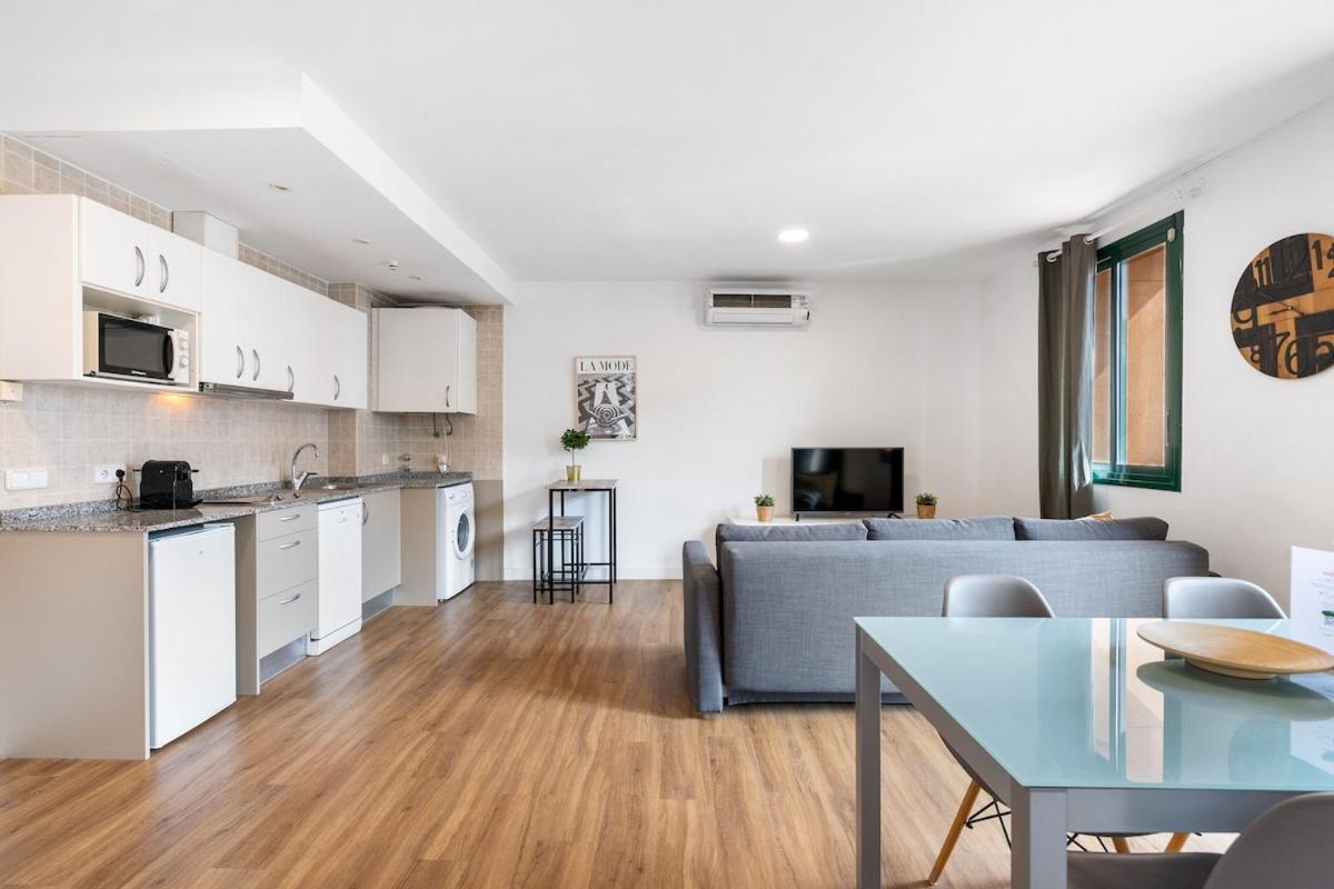 Lodging Apartments Liceu G1 Barcelona Exterior foto