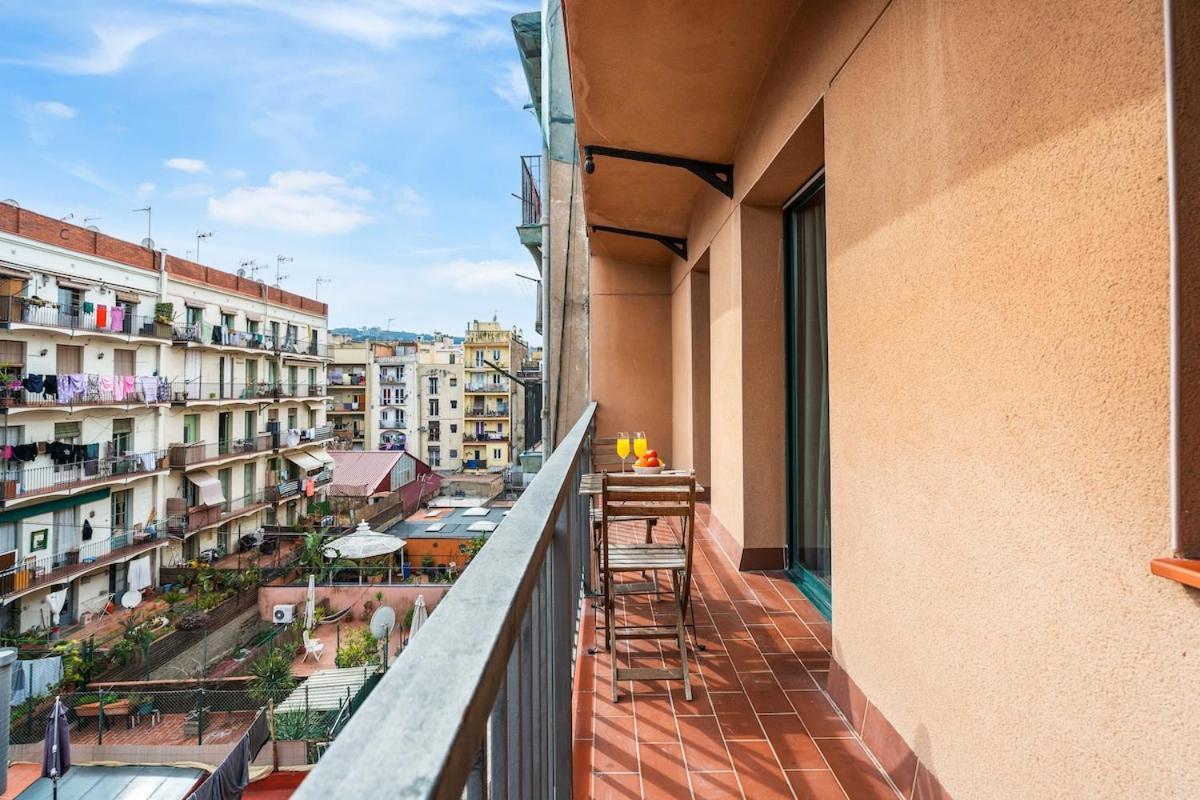 Lodging Apartments Liceu G1 Barcelona Exterior foto